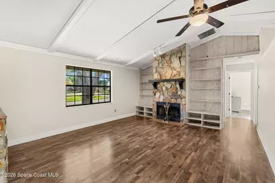 364 Hatcher Street SE, Palm Bay, FL 32909 - Photo 11
