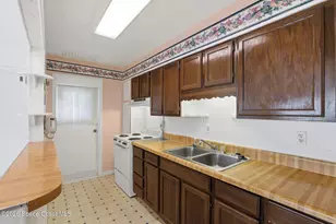 302 Lincoln Ave, Cape Canaveral, FL 32920 - Photo 9