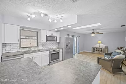 2545 Raintree Lake Circle, Merritt Island, FL 32953 - Photo 9