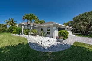 215 Beverly Ct, Melbourne Beach, FL 32951 - Photo 5