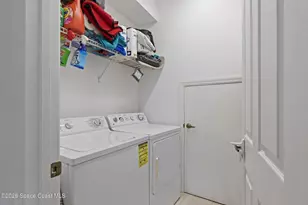 9945 E Villa Circle E, Vero Beach, FL 32966 - Photo 11