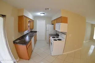 2912 Pembroke Rd, Melbourne, FL 32935 - Photo 9