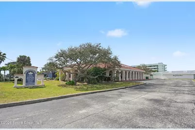 1727 N Atlantic Avenue, Cocoa Beach, FL 32931 - Photo 1