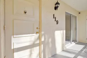 3135 Shady Dell Ln, Melbourne, FL 32935 - Photo 5