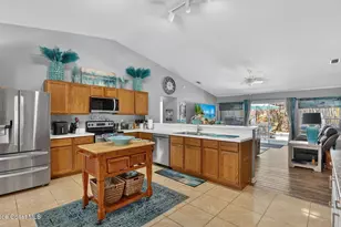 1040 Jacaranda Cir, Rockledge, FL 32955 - Photo 11