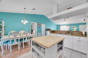 8016 106th Ave, Vero Beach, FL 32967 - Photo 9