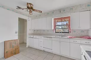 1076 Madrid Rd, Rockledge, FL 32955 - Photo 5