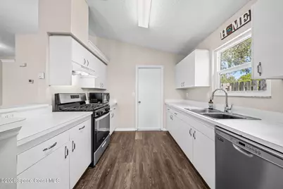 7217 Hammock Lakes Drive, Melbourne, FL 32940 - Photo 15