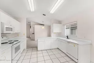 2519 Ventura Cir, Melbourne, FL 32904 - Photo 9