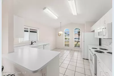 2519 Ventura Circle, Melbourne, FL 32904 - Photo 7