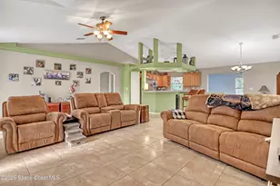 457 Saint Andre Blvd SW, Palm Bay, FL 32908 - Photo 9