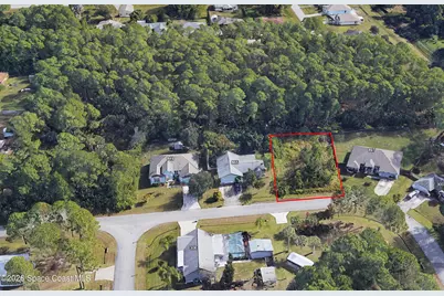 881 Sherwood Avenue SW, Palm Bay, FL 32908 - Photo 3