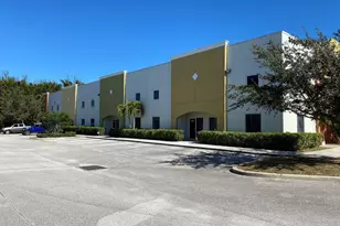 3060 Venture Ln, Melbourne, FL 32934 - Photo 1