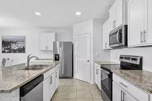 7114 Topaz Dr, Grant-Valkaria, FL 32949 - Photo 11