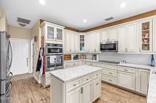 273 Wading Bird Cir SW, Palm Bay, FL 32908 - Photo 17