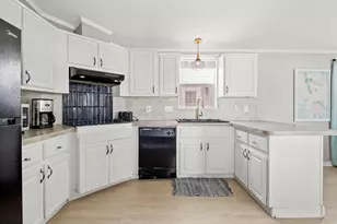 417 Peace Ln, Melbourne Beach, FL 32951 - Photo 7