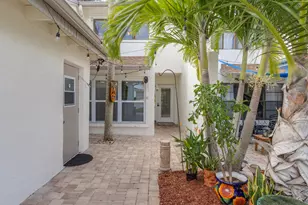 517 Summerset Ct, Indian Harbour Beach, FL 32937 - Photo 5