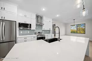 825 Tejon Ave SW, Palm Bay, FL 32908 - Photo 5