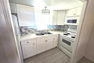 400 Johnson Ave, Cape Canaveral, FL 32920 - Photo 3