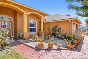 882 Palo Alto St SE, Palm Bay, FL 32909 - Photo 3