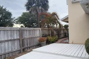 411 Jackson Ave, Cape Canaveral, FL 32920 - Photo 5