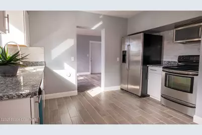 614 S Georgia Avenue, Cocoa, FL 32922 - Photo 9