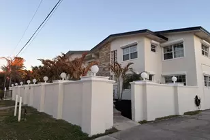 154 Crescent Beach Dr, Cocoa Beach, FL 32931 - Photo 3