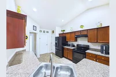 490 Tuloma Avenue SW, Palm Bay, FL 32908 - Photo 11