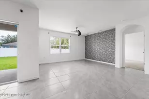 458 Haleybury St SW, Palm Bay, FL 32908 - Photo 5