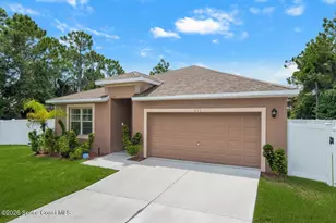 458 Haleybury St SW, Palm Bay, FL 32908 - Photo 1