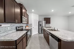 458 Haleybury St SW, Palm Bay, FL 32908 - Photo 11
