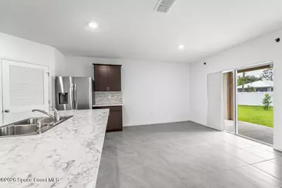 458 SW Haleybury Street SW, Palm Bay, FL 32908 - Photo 5