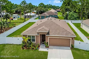 458 Haleybury St SW, Palm Bay, FL 32908 - Photo 1