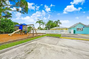 2322 Early Dawn Cir, Melbourne, FL 32935 - Photo 47