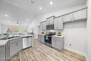 1107 Terry Rd SE, Palm Bay, FL 32909 - Photo 9