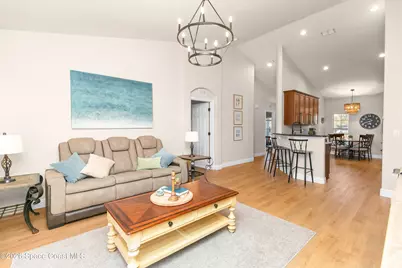 189 Wishing Well Circle SW, Palm Bay, FL 32908 - Photo 9