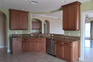 1437 Pineapple Ave, Melbourne, FL 32935 - Photo 21