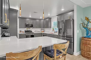 2307 Country Club Rd, Melbourne, FL 32901 - Photo 11