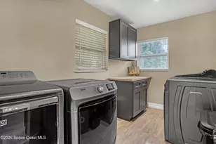 2307 Country Club Rd, Melbourne, FL 32901 - Photo 17