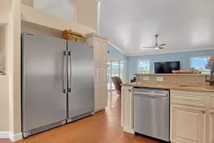 2710 S Courtenay Pkwy, Merritt Island, FL 32952 - Photo 17