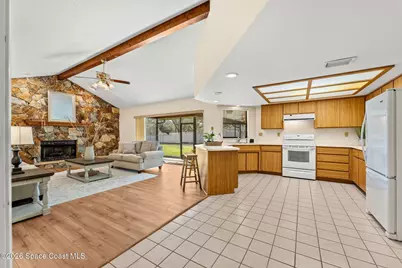 2213 Woodlawn Circle, Melbourne, FL 32934 - Photo 31