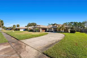 2213 Woodlawn Cir, Melbourne, FL 32934 - Photo 49