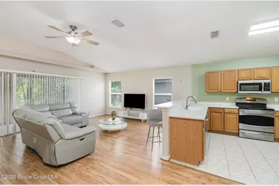 936 Tavernier Circle NE, Palm Bay, FL 32905 - Photo 11