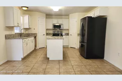 1343 Sorento Circle, Melbourne, FL 32904 - Photo 7