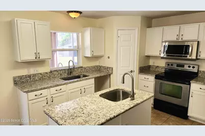 1343 Sorento Circle, Melbourne, FL 32904 - Photo 9