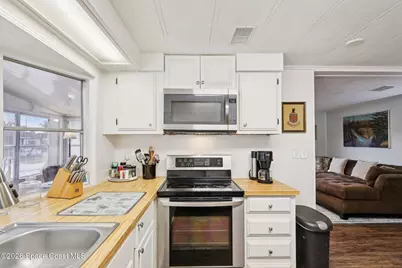 2539 Chatham Way NE, Palm Bay, FL 32905 - Photo 15