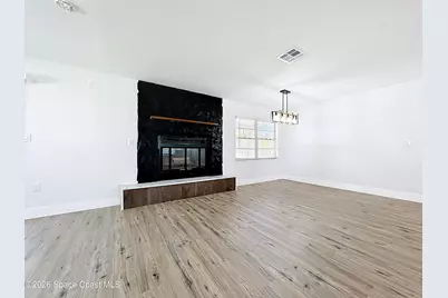 615 Hillcrest Avenue, Titusville, FL 32796 - Photo 11