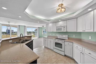 8903 Laguna Lane #501, Cape Canaveral, FL 32920 - Photo 9