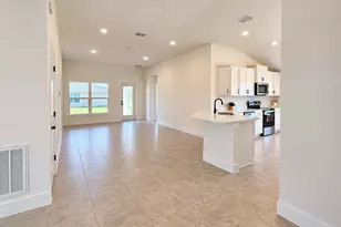 1066 Kylar Dr NW, Palm Bay, FL 32907 - Photo 5
