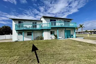 543 Washington Ave, Cape Canaveral, FL 32920 - Photo 1